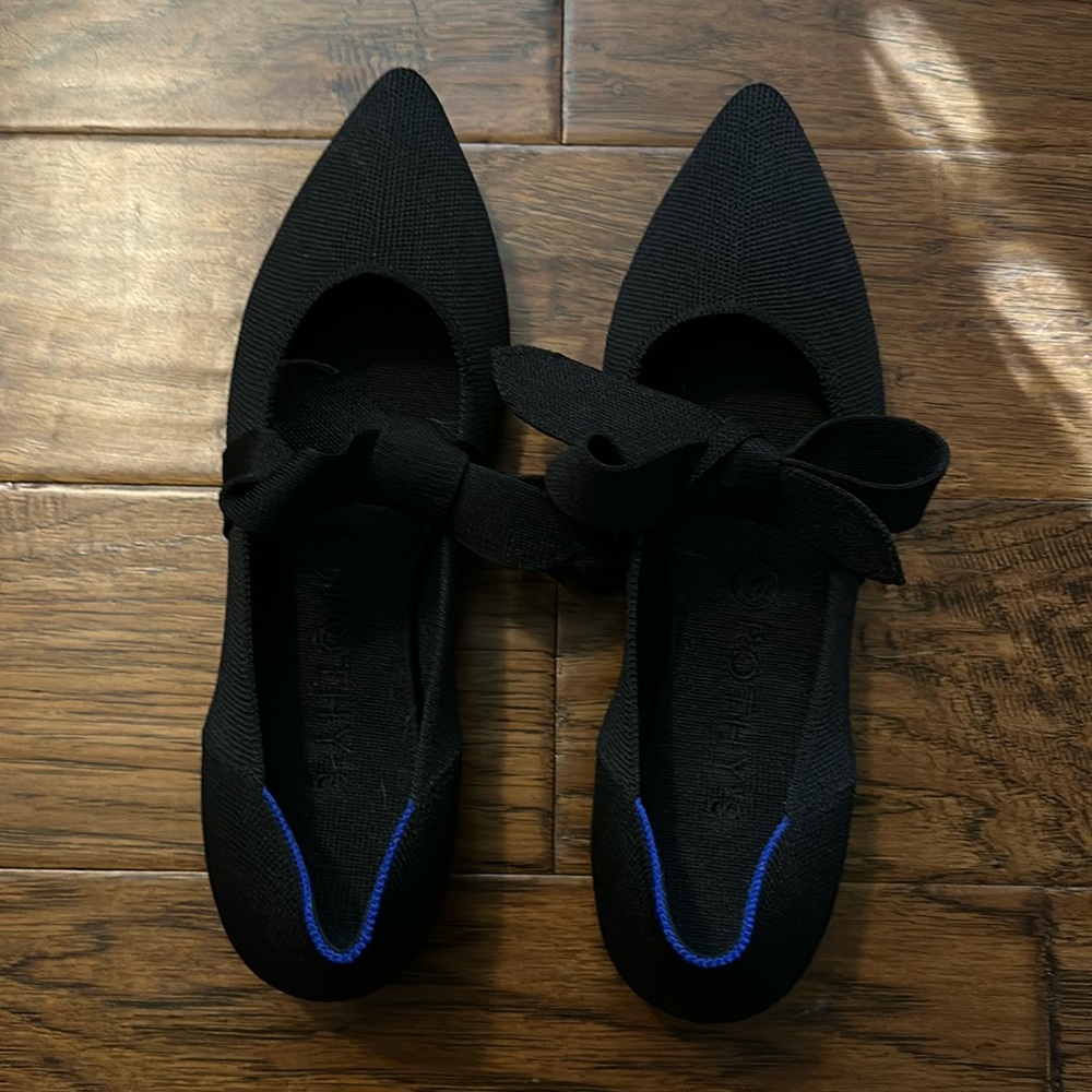 Rothys 9.5 black Mary Jane tie washable flats